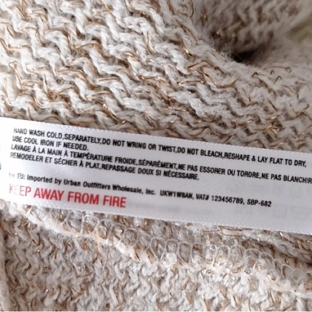 Urban Outfitters stay warm